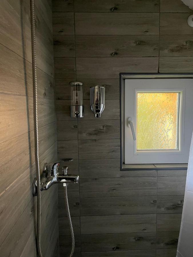 Apartmani Marija Zemun Zemun Polje Экстерьер фото